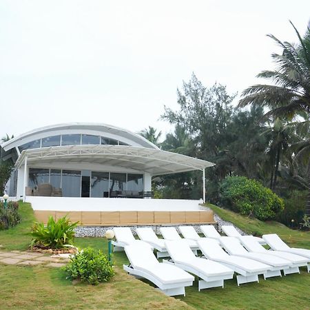 Beach House Resort Goa Бенаулім Екстер'єр фото